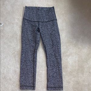 Wunder under hi rise cropped Lululemon leggings